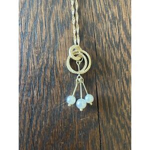 Goldtone Chain Necklace Tassle Style Circles and Faux Pearls‎